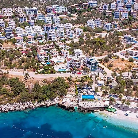 Kuluhana & Hotel 3*
