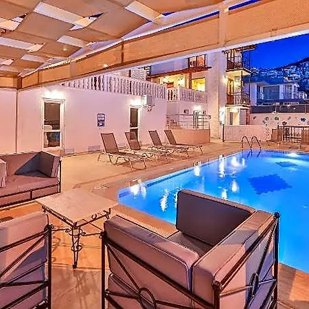 Kuluhana & 3* Kalkan
