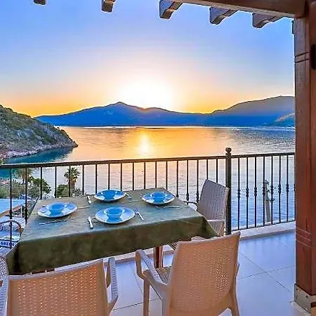 Kuluhana & Hotell 3*