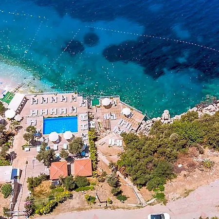 Hotel Kuluhana & 3*