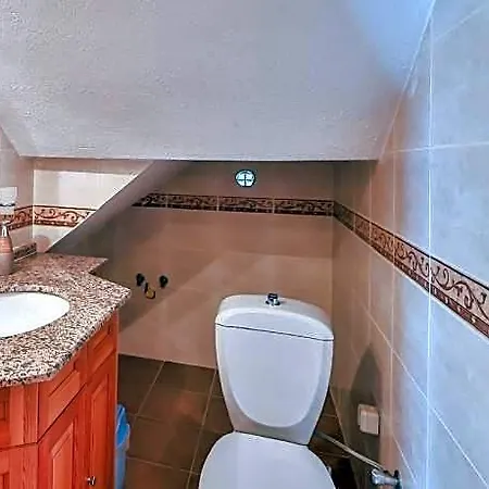 Kuluhana & Hotel 3*