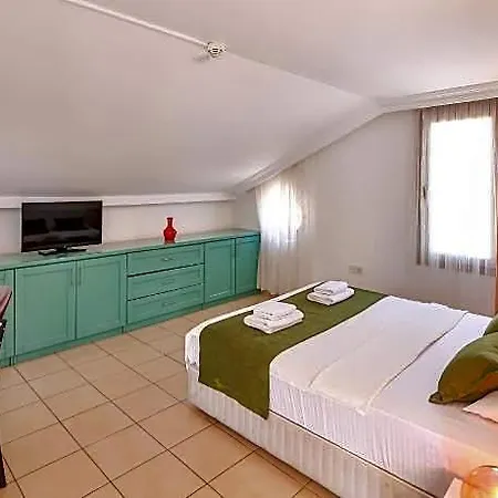 Kuluhana & Hotel